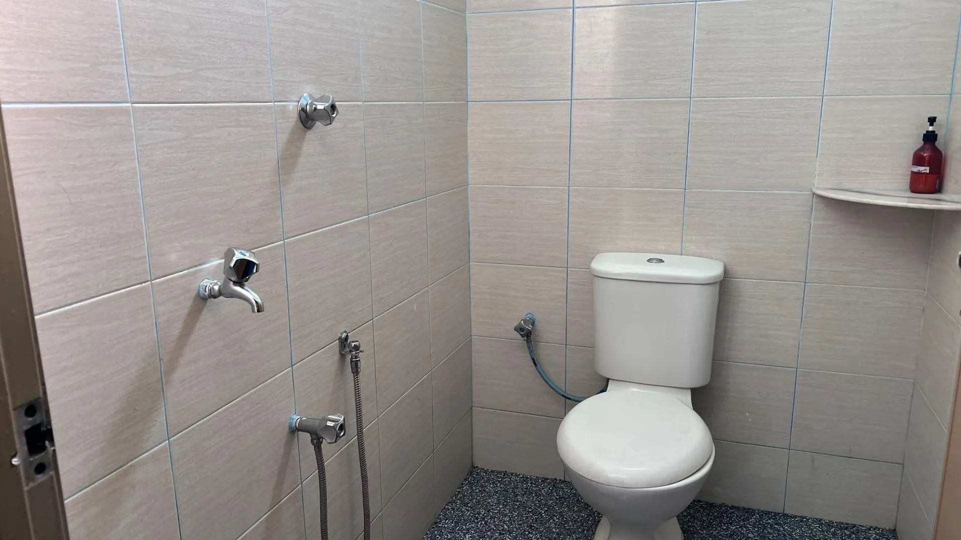 Oyo 90967 Homestay Chalet Warisan Siti Padang Mat Sirat Malaysia