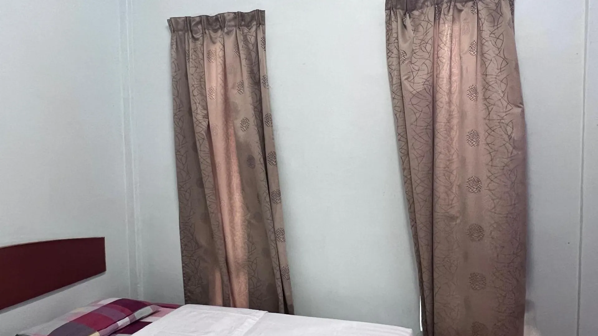 Oyo 90967 Homestay Chalet Warisan Siti Padang Mat Sirat
