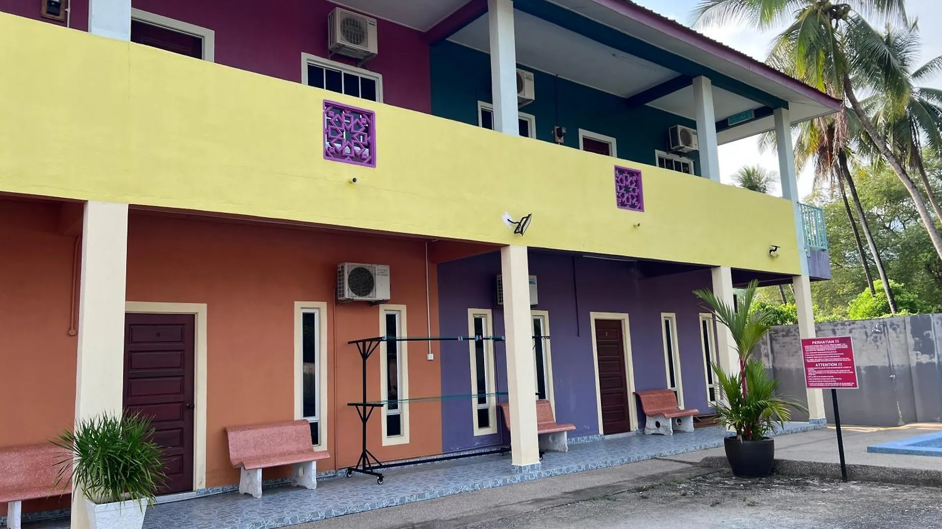 Oyo 90967 Homestay Chalet Warisan Siti Padang Mat Sirat Malaysia
